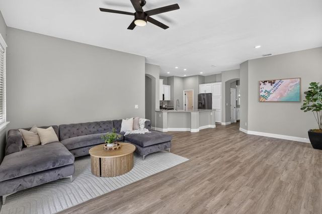 59 Jarvis Cir, Sacramento, CA 95834