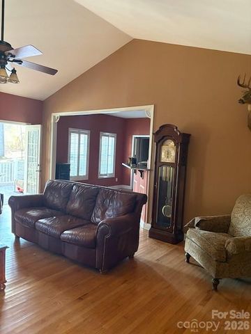 119 Beech Brook Lane, Statesville, NC 28625