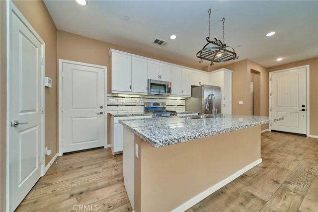 35879 Landon, Murrieta, CA 92562