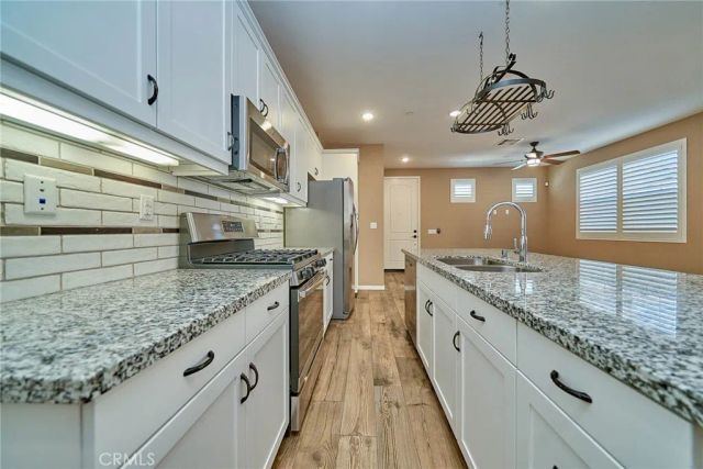 35879 Landon, Murrieta, CA 92562