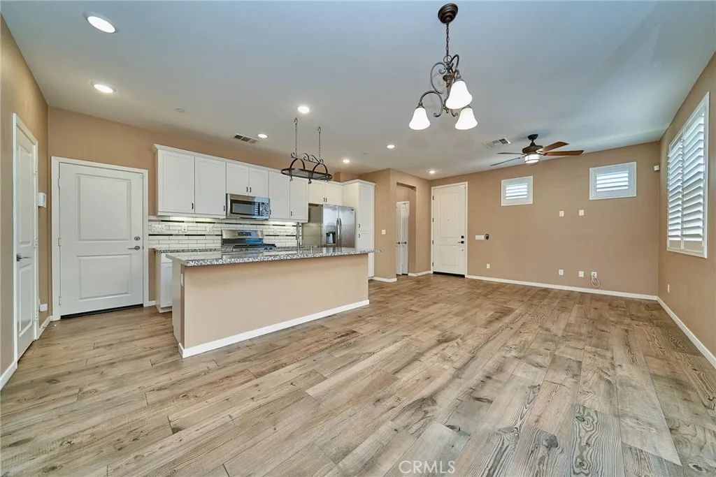35879 Landon, Murrieta, CA 92562