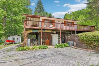 34 Lindsey Hill Lane, Zirconia, NC 28790