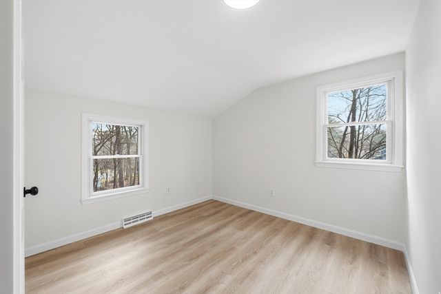 18 Emery Rd, Townsend, MA 01469