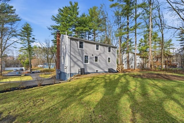 18 Emery Rd, Townsend, MA 01469