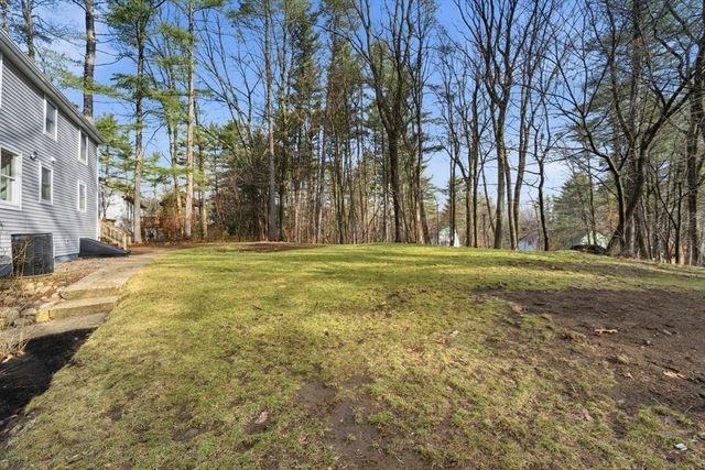 18 Emery Rd, Townsend, MA 01469