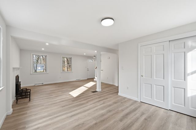 18 Emery Rd, Townsend, MA 01469