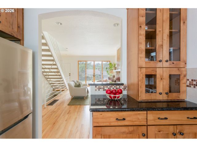 7980 Se GRAND Ave, Portland, OR 97202