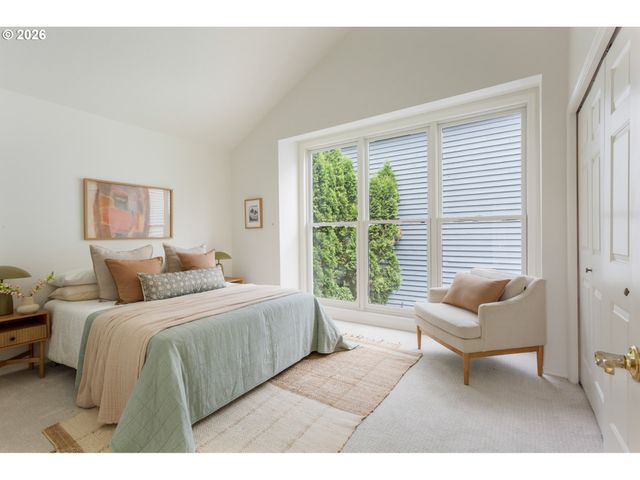 7980 Se GRAND Ave, Portland, OR 97202