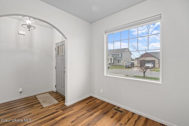 3316 N WOODFORD ST, Post Falls, ID 83854