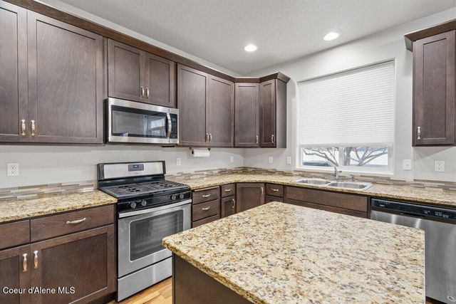 3316 N WOODFORD ST, Post Falls, ID 83854