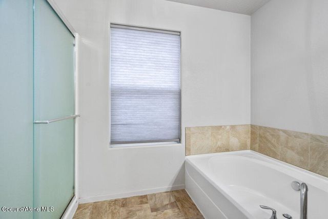 3316 N WOODFORD ST, Post Falls, ID 83854