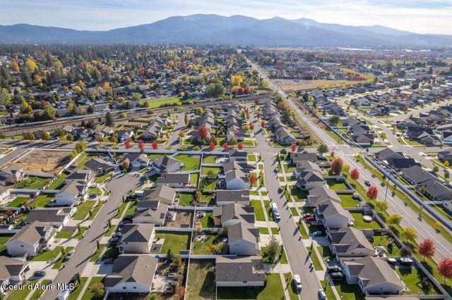 3316 N WOODFORD ST, Post Falls, ID 83854