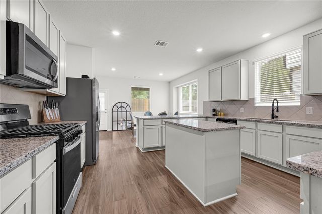 13288 Musky Drive, Conroe, TX 77384