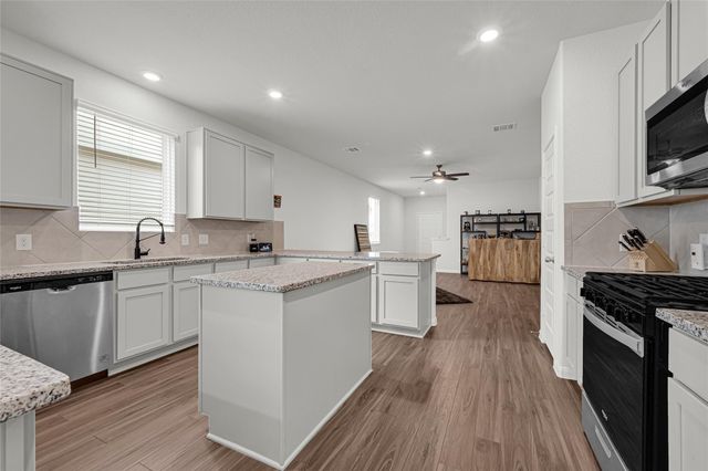 13288 Musky Drive, Conroe, TX 77384