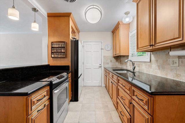 3 Madeira Dr, St Augustine, FL 32080