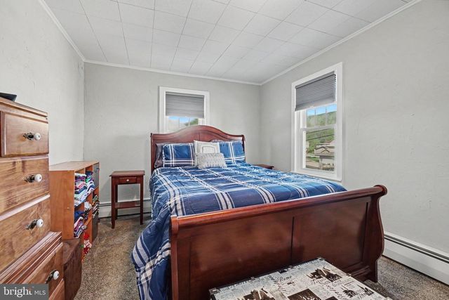 418 ELIZABETH ST, Williamstown, PA 17098