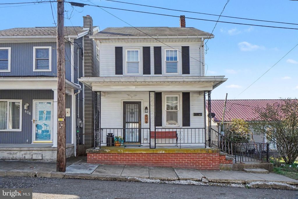 418 ELIZABETH ST, Williamstown, PA 17098