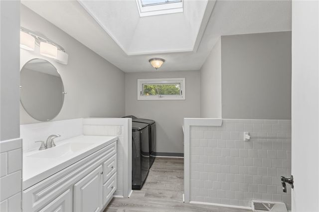 5 Collingwood Drive, Cranston, RI 02921