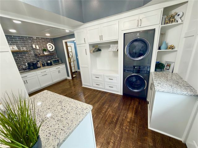 1921 Wilkes Avenue, Springdale, AR 72762