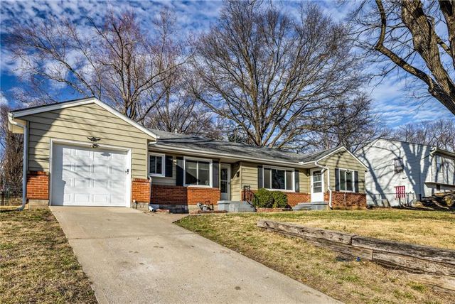 936 HILLSIDE Avenue, Liberty, MO 64068