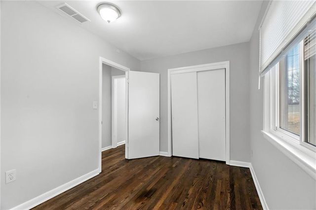 936 HILLSIDE Avenue, Liberty, MO 64068