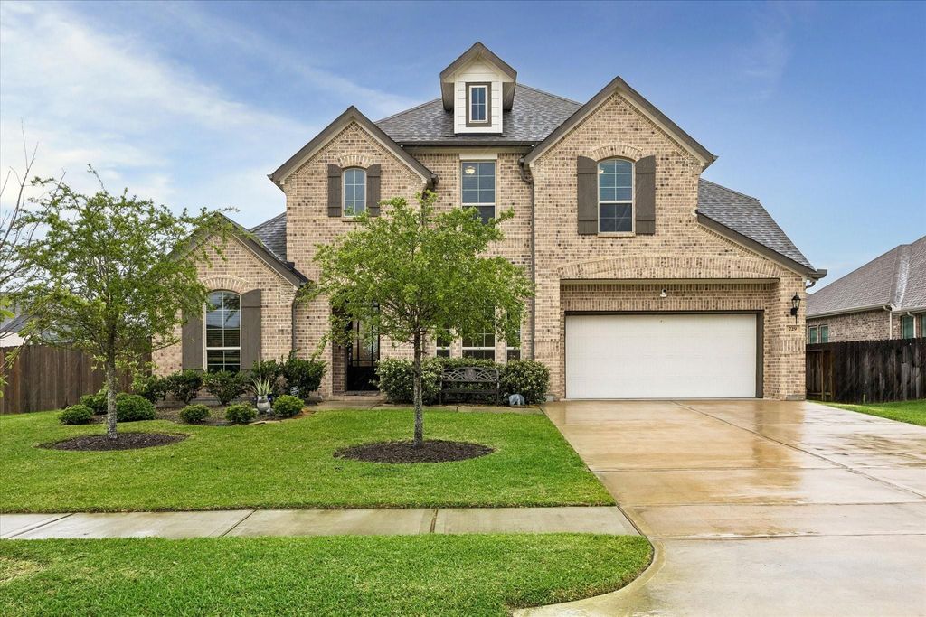 729 Maplewood, League City, TX 77573