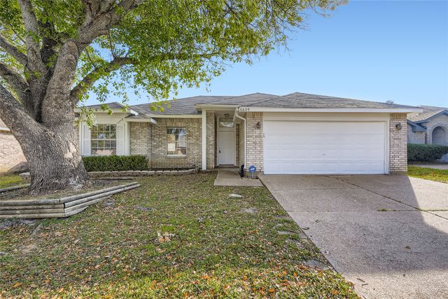 6609 Pecanwood Drive, Arlington, TX 76001