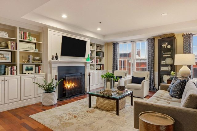 18 Congress St Ste 304, Portsmouth, NH 03801