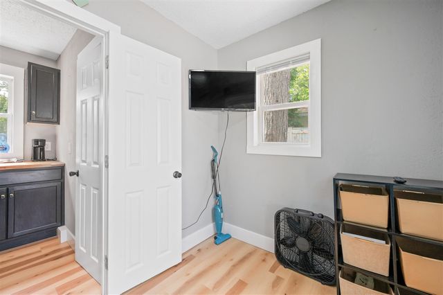 108 Henderson Place, Cadillac, MI 49601