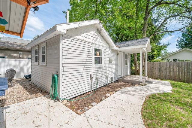 108 Henderson Place, Cadillac, MI 49601