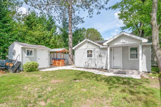 108 Henderson Place, Cadillac, MI 49601