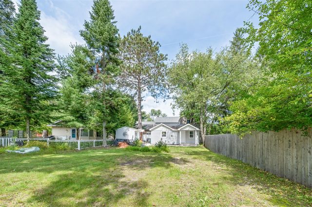 108 Henderson Place, Cadillac, MI 49601