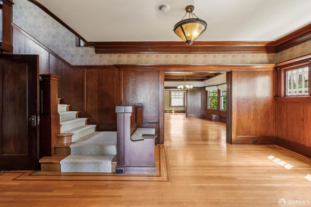 60 Mercedes Way, San Francisco, CA 94127