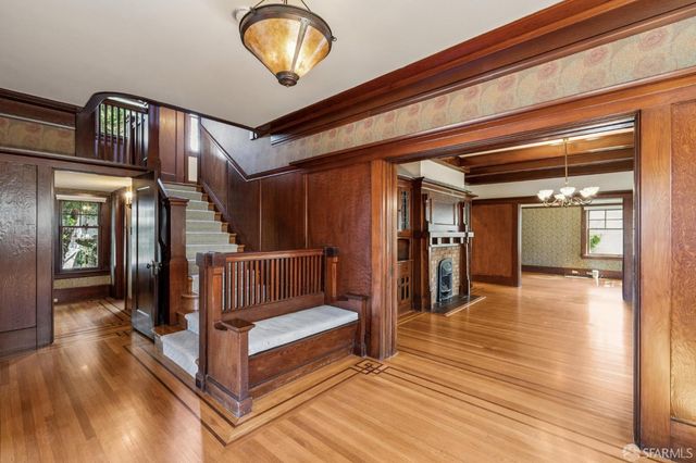 60 Mercedes Way, San Francisco, CA 94127