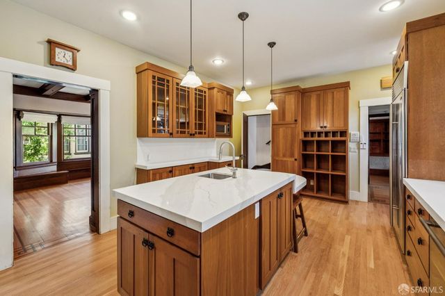 60 Mercedes Way, San Francisco, CA 94127