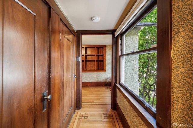 60 Mercedes Way, San Francisco, CA 94127