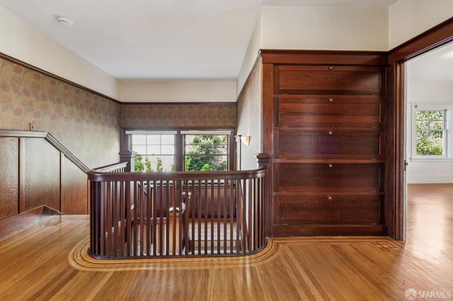 60 Mercedes Way, San Francisco, CA 94127