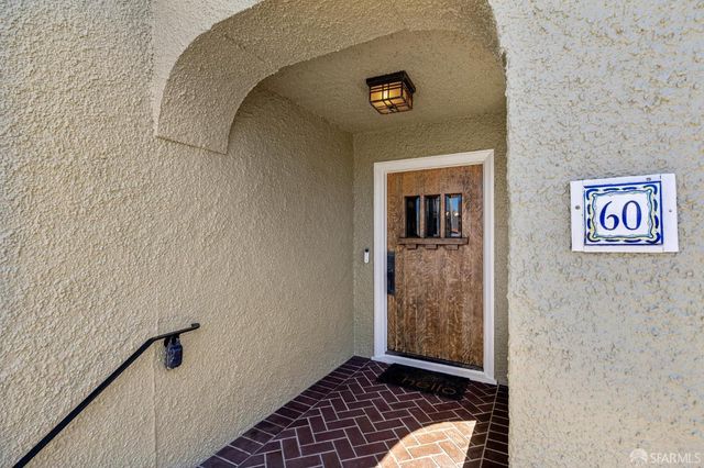 60 Mercedes Way, San Francisco, CA 94127