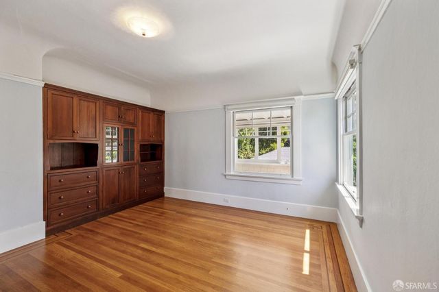 60 Mercedes Way, San Francisco, CA 94127