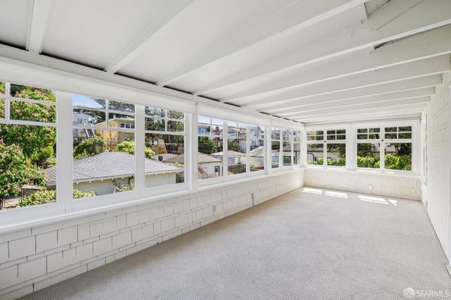 60 Mercedes Way, San Francisco, CA 94127