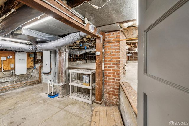 60 Mercedes Way, San Francisco, CA 94127