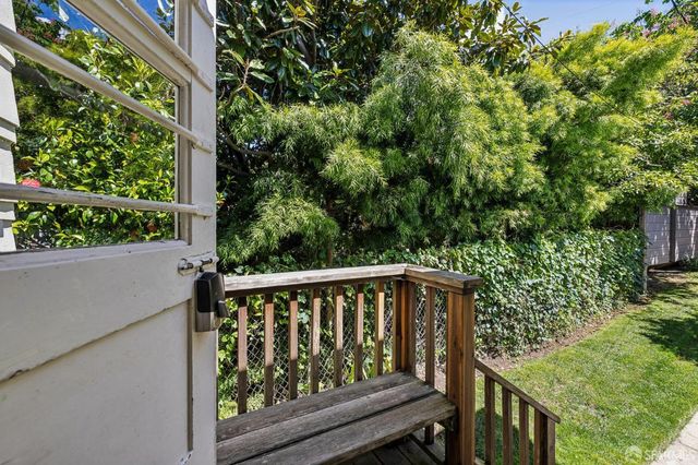 60 Mercedes Way, San Francisco, CA 94127