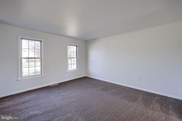 1790 HERMAN DR, York, PA 17408