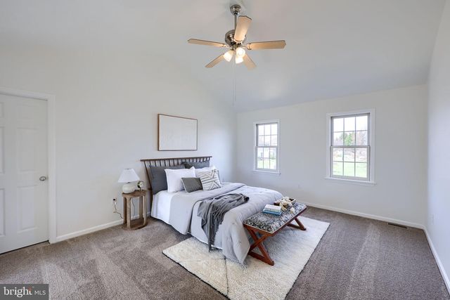 1790 HERMAN DR, York, PA 17408