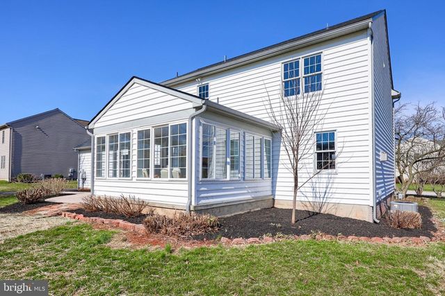 1790 HERMAN DR, York, PA 17408