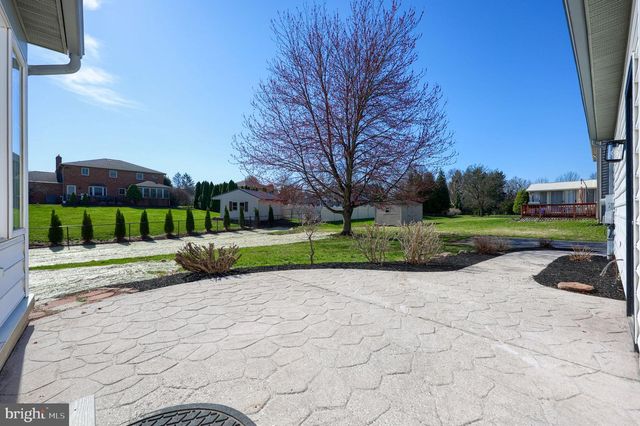 1790 HERMAN DR, York, PA 17408