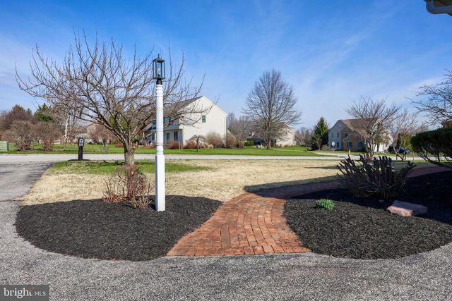 1790 HERMAN DR, York, PA 17408