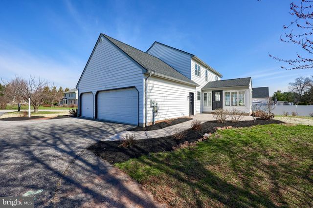 1790 HERMAN DR, York, PA 17408