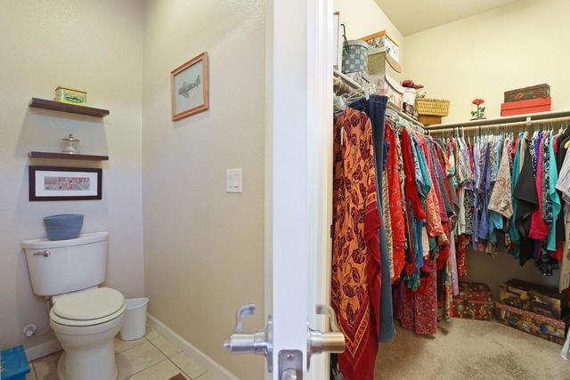 1346 E Chestnut Hill Dr, Manteca, CA 95336