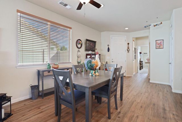 1346 E Chestnut Hill Dr, Manteca, CA 95336